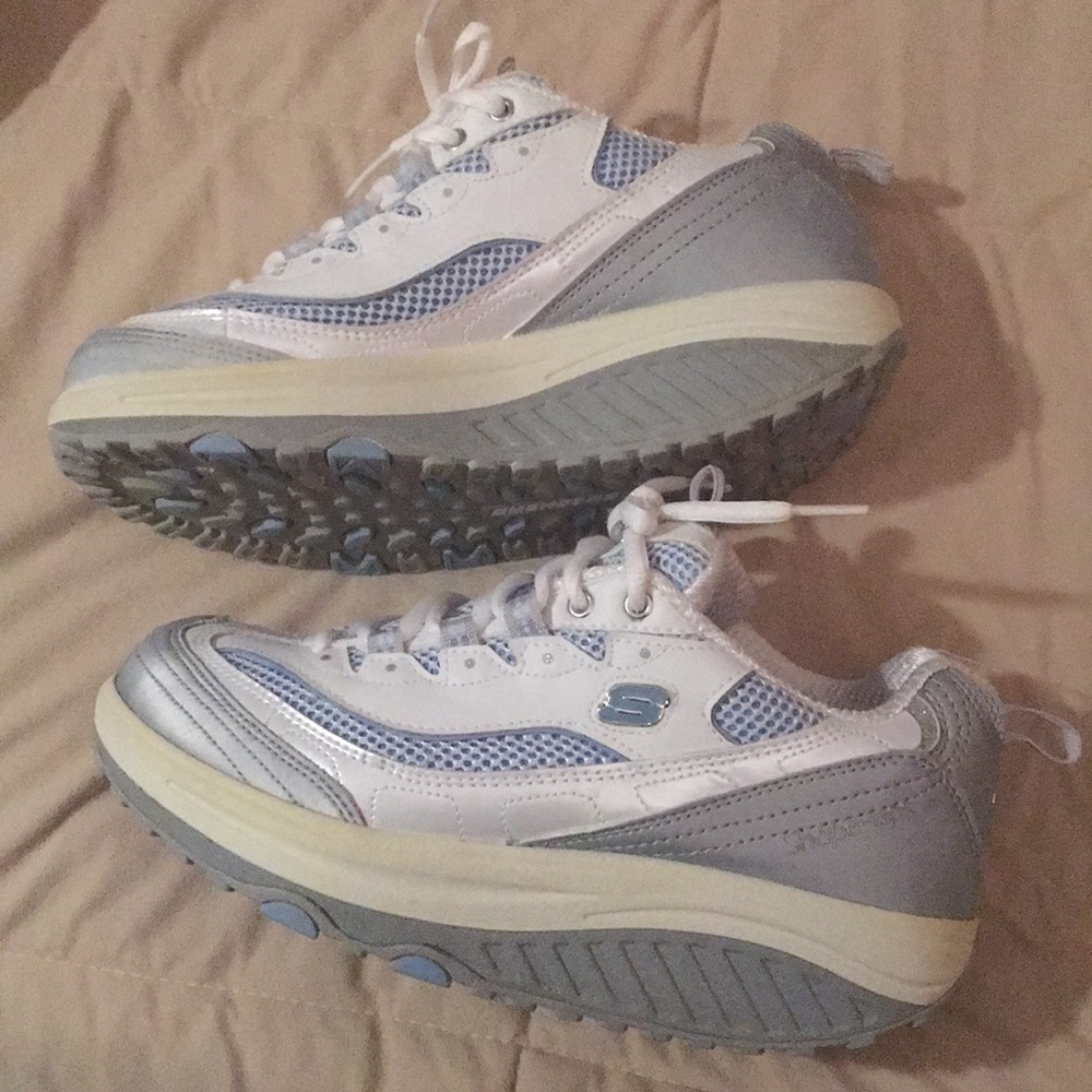 Skechers Shape-ups. Size 7. Super cute!